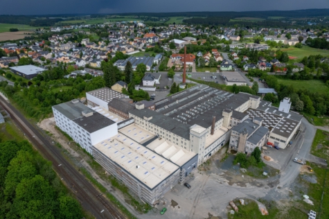 Lager- und Produktionsfläche für vielfältige Nutzung (ca. 8.900 m²) in Schwarzenbach/Saale – Lastenaufzug – LKW-Zufahrt auf dem Areal – verkehrsgünstige Lage, 95126 Schwarzenbach, Halle