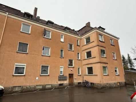 Mietwohnung in Hof unweit Freiheitshalle – ca. 106,5 m² Wohnfläche – PKW-Stellplatz zzgl.40 € monatlich, 95028 Hof, Etagenwohnung zur Miete